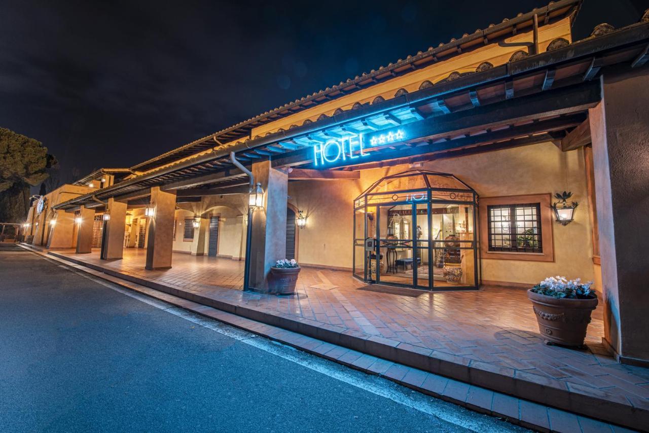 Hotel Boccaccio Calcinaia Exterior photo